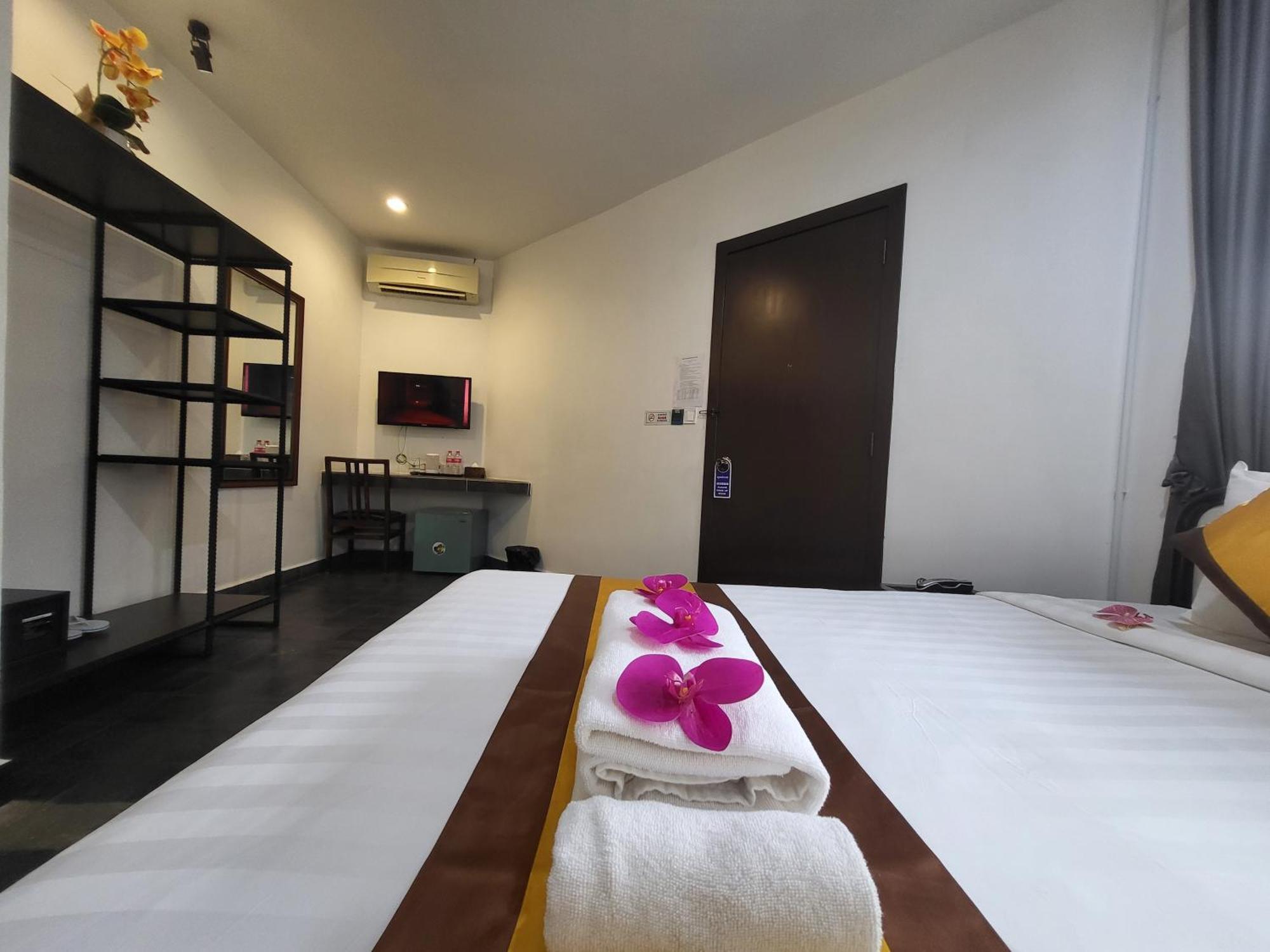 Sun Chakra Boutique Hotel Phnom Penh Exterior foto