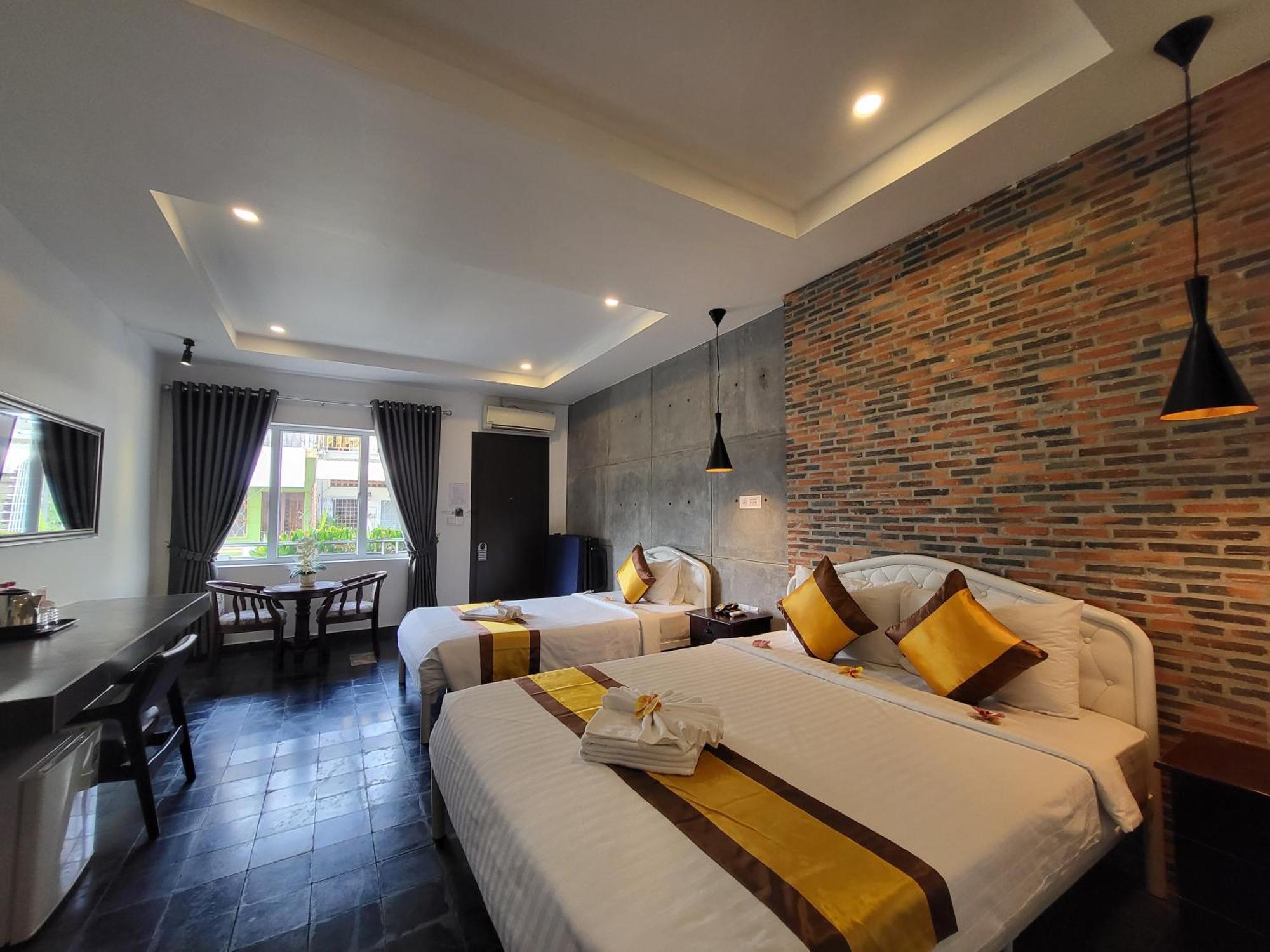 Sun Chakra Boutique Hotel Phnom Penh Exterior foto